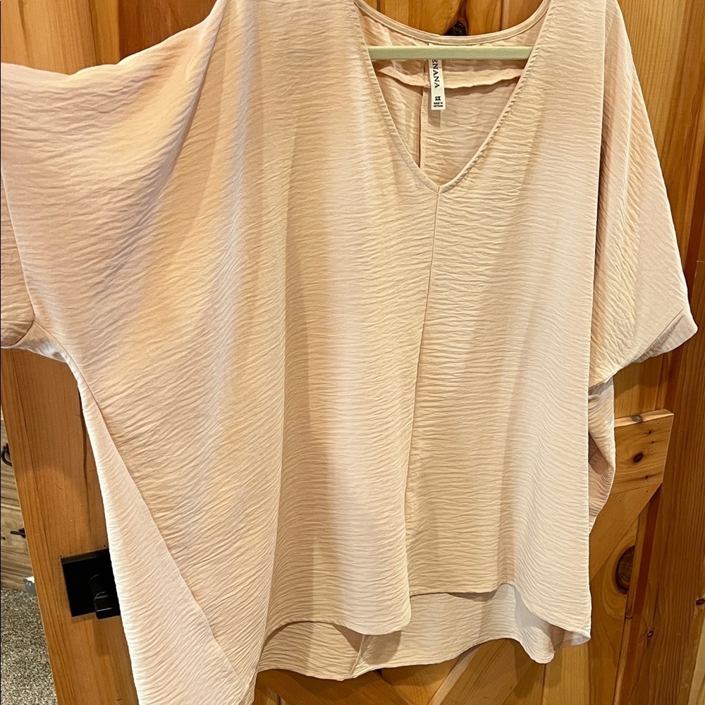Zenana Elegant Cream/light pink Women's Top - Picture 4 of 5